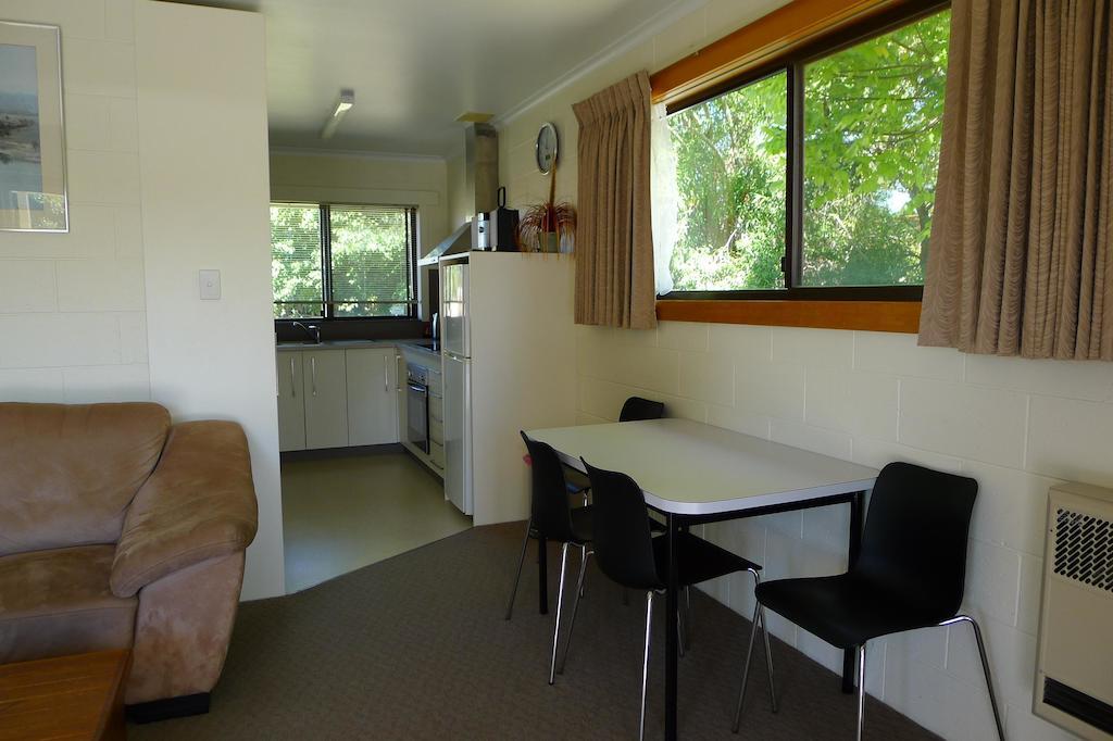 Willaway Motel Apartments Ulverstone Habitación foto