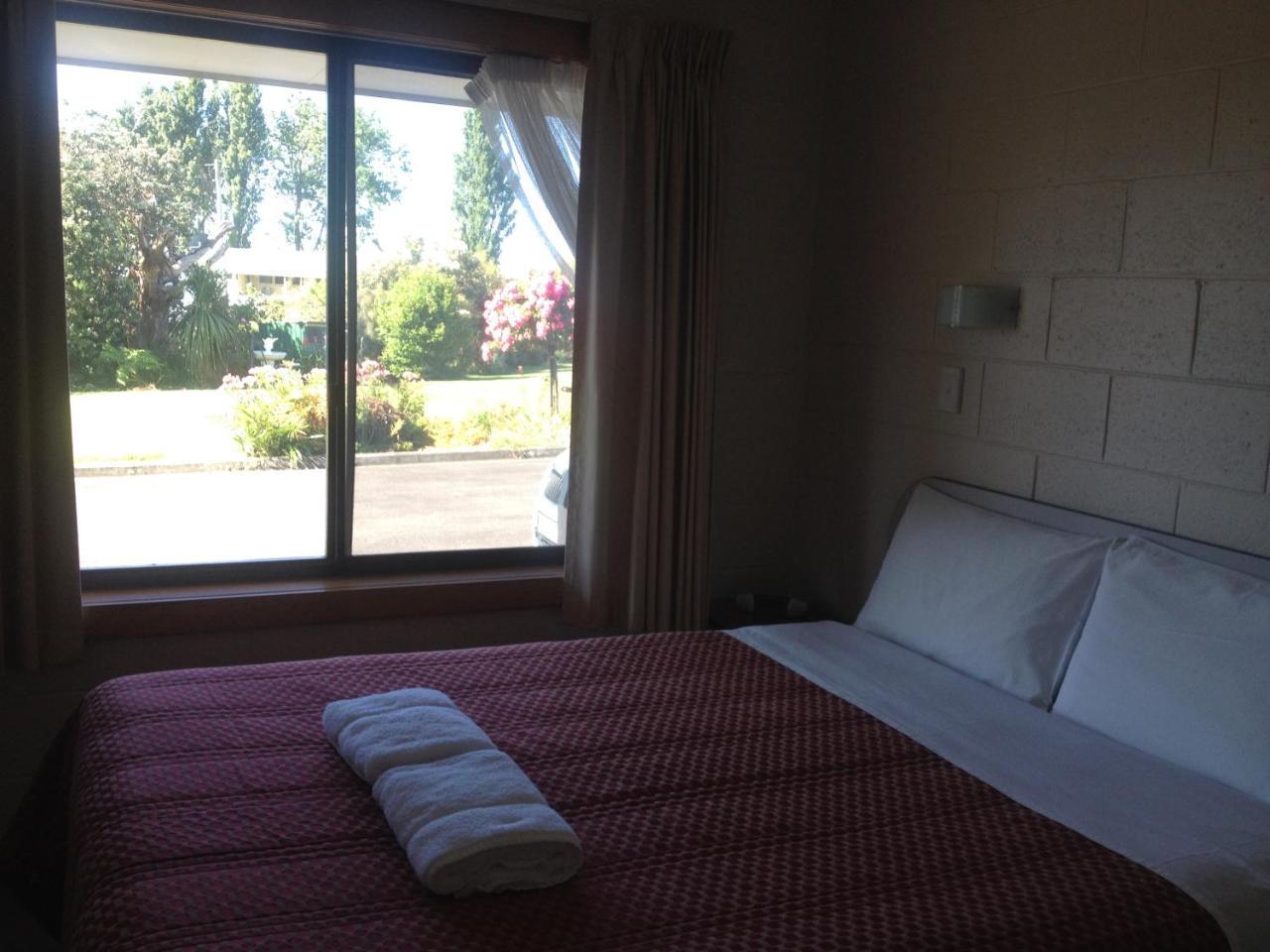 Willaway Motel Apartments Ulverstone Exterior foto