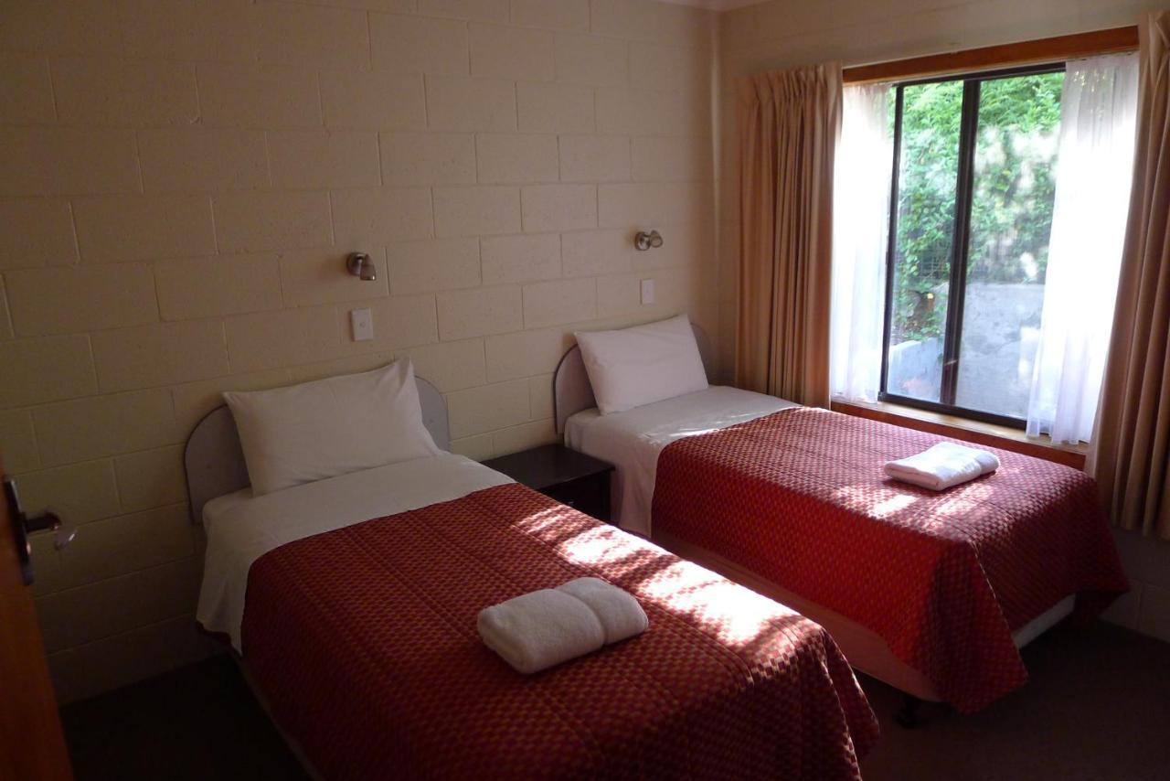 Willaway Motel Apartments Ulverstone Exterior foto